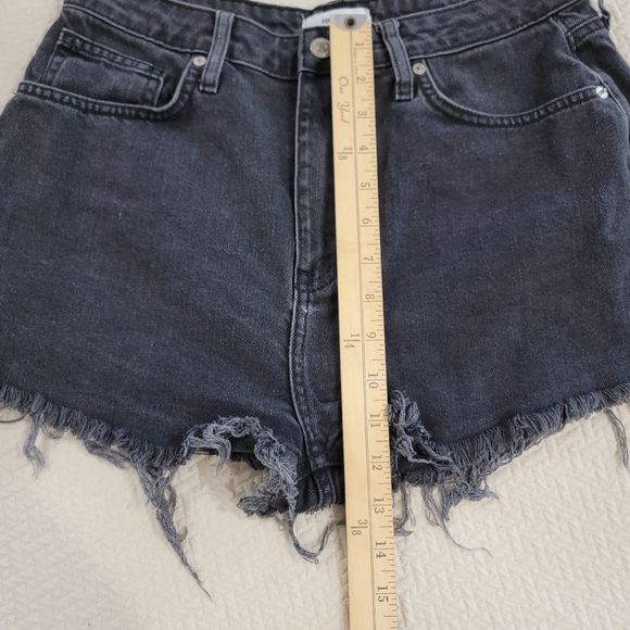 Forever 21 High Waist Black Cut off Denim Jeans Shorts Size US 30 - Picture 6 of 10